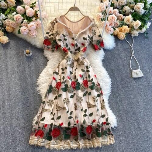 2021 French Retro Spring New Vestidos Female Round Neck Short-sleeved Waist Slimming Embroidered Flower Midi Dress C497