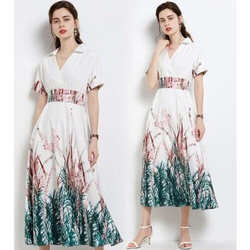 Summer New Womens V-neck Short-Sleeve Lace-up Put on a Large Waist Printed Temperament Catwalk Long Dress with Belt
