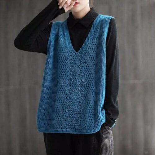 2021 Spring Autumn Womens Vest Loose Hollow Out With Retro Vest Girl Outdoor University Student Leisure Versatile Blue