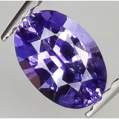 0.85ct Purple Sapphire oval cut 6.7x4.7mm