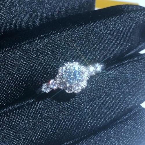 Moissanite,0.5 carats Super hot selling, comparable to diamonds, exquisite craftsmanship