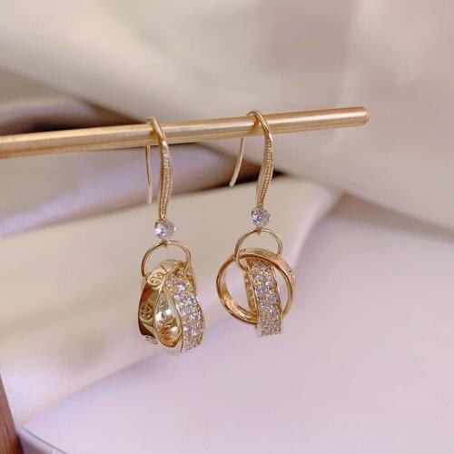 South Koreas new French personality round ear hook earrings temperament fashion simple earrings