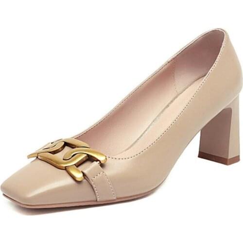 Designer Pump Luxury Squar Toe High Heel Shoes Woman Black Leather Chunky Heels Pumps Metal Button Decorations Party Dress Heels