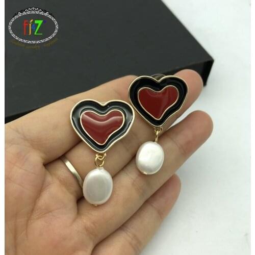 F.J4Z Hot Chic Earrings for Women Brand Designer Enamel Red Heart Simulated Pearl Drop Statement Earrings Dropshipping