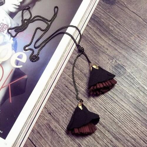 Flower Long Necklace For Women Leather Tassel Sweater Chain Fashion Personality Metal Chain Cortex Petals Necklaces Pendant