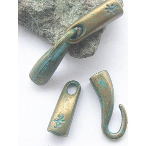 5Sets Antique Greek Bronze Patina Carved Lizard 5mm Hook Clasps Bracelet Jewelry Findings