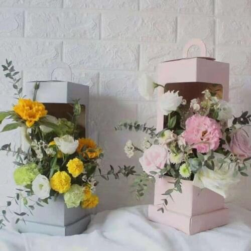 Lighthouse Box Portable Flower Arrangement Bags Packaging for Flowers Treat Boxes Creative Florist Art Wedding Birthday Girl