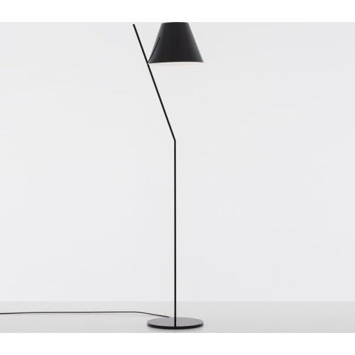 Postmodern black hardware living room floor lamp creative minimalist designer model room floor lamp