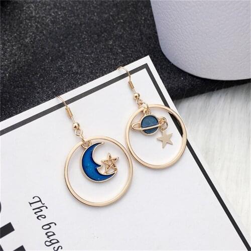 Cute Cartoon 3D Astronaut Spaceman Earrings For Women Girls Asymmetrical Planet Star Moon Earrings Fashion Jewelry