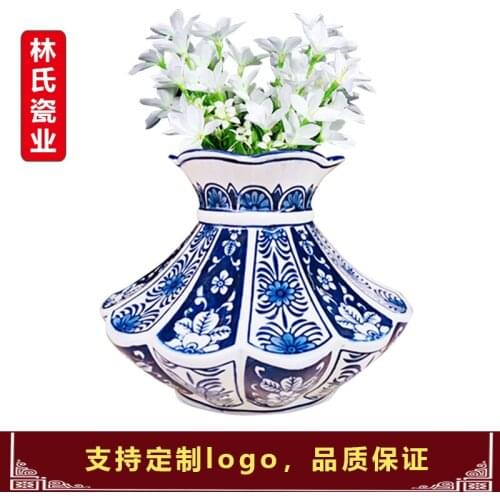 Chinese Blue and White Flower Arrangement of Jingdezhen Ceramics