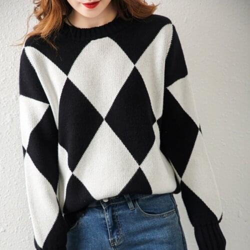 Otoño e invierno nuevo suéter de cachemira de cuello redondo suéter de mujer suéter de punto suelto corto camisa de fondo