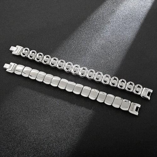 Fashionable mens stainless steel jewelry, European and American hip-hop hipster personality titanium steel casting bracelet