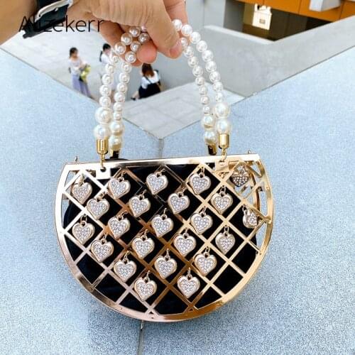 Half Moon Metal Diamond Handbag Female 2020 Half Round Diamonds Gold Evening Purse And Bags Women Wholesale Designer Bags Pearls