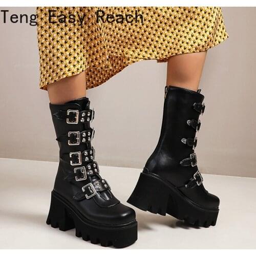 Winter Studded womens boots Hot Punk Gothic Boots Women Fashion Black Thick-soled Womens Leather Shoes Winter PU Large Size 8