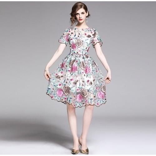 Runway Summer Dress 2021 New Womens O-Neck Short Sleeve Vintage Mesh Flower Embroidery Elegant A-Line Dress