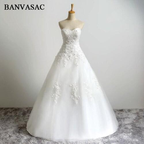 BANVASAC 2017 New Elegant Embroidery Strapless Wedding Dresses Sleeveless Beadings Satin Lace Bridal Ball Gowns