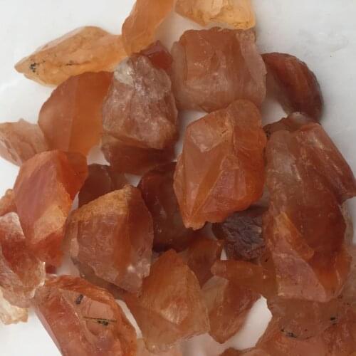 2-4cm Natural Red Crystal Mineral Specimen Rare Red Quartz Crystal Healing Raw Chunk Crystal Stone Collectibles Home Decor Stone