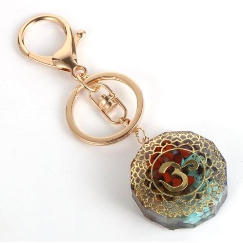 Natural Chipped Chakra Stone Round Crystal Orgonite Keychain Healing Yoga OM Energy Orgone Car Bag Key Chains Ring For Ladies