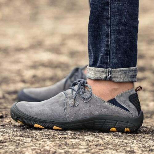 New Spring Autumn Mens Casual Shoes Split Leather Suede Moccasins Loafers Breathable Driving Shoes Men Soft Bottom Mens Shoes