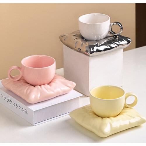 Funny Coffee Cup With Saucer Pillow Design Ceramic Home Office Drinkware Personalized Tea Cup Set Creative Gift For Birthday Her