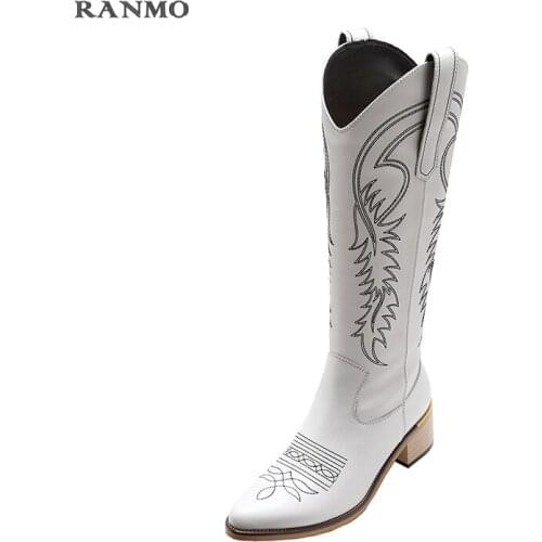 Black and White Western Cowboy Boots for Women Pointed Toe Womens Shoes Brand Embossed Leather Leather Shoes Womens Shoes