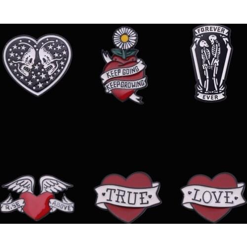 Punk Style Skull Brooch Hard Enamel Rose Flower Ribbon Letter Wings Love Badge Men Women Leather Hat Pin Badge With Accessories