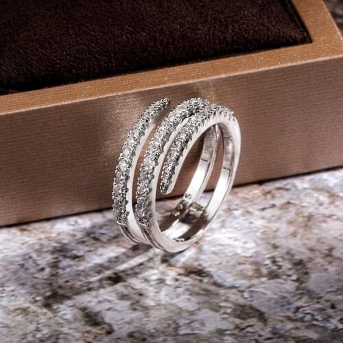 Luxurious Creative Micro Zircon Female Wedding Jewelry Style Rings Three Loops Ring Birthday Gift Costume Jewelry for Women