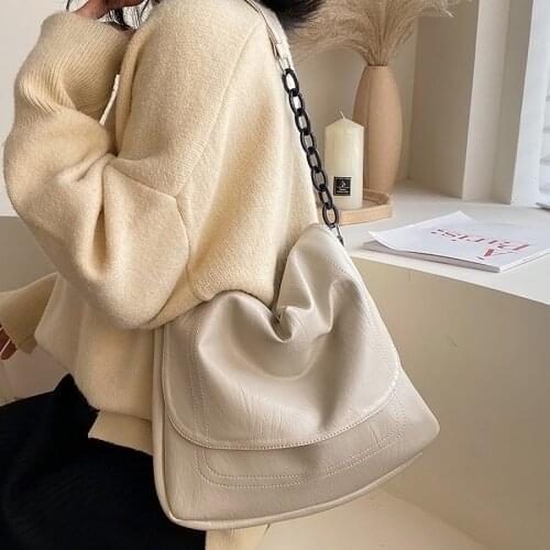 Large-capacity bags womens bags new 2020 fashion all-match messenger bag ins retro simple shoulder bag female big bag handbag
