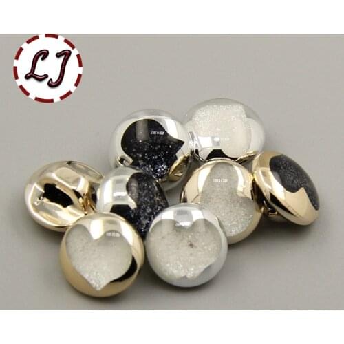 2017 new fashion 30pcs/lot new 11mm resin buttons gold round plastic button clothing sewing accessories scrapbook