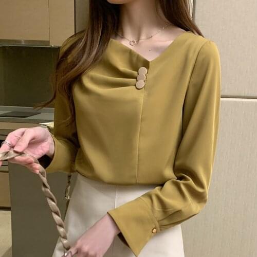 Chiffon Shirt Female 2021 Spring New Retro Hong Kong Flavor Loose Large Size Exposed Clavicle Top Casual Professional Shirt