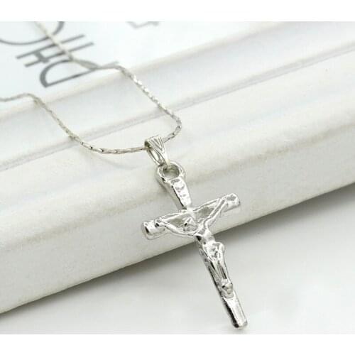 Cross Necklaces Silver Plated Jesus Pendant Statement Charm Clavicle Link Chain Christmas Accessories Women Men Jewelry Choker