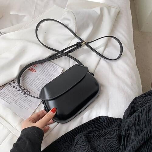 High Quality Womens Solid Color Shoulder Bag 2021 New Korean Version of The Shoulder Messenger Womens Bag Retro Shell Bag