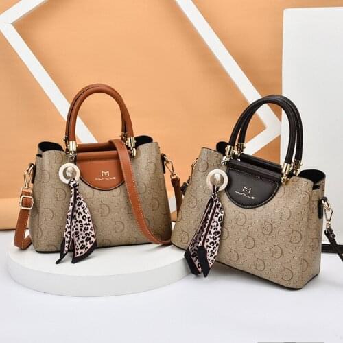 2020 new autumn/winter PVC print long strap crossbody bag retro women handbag