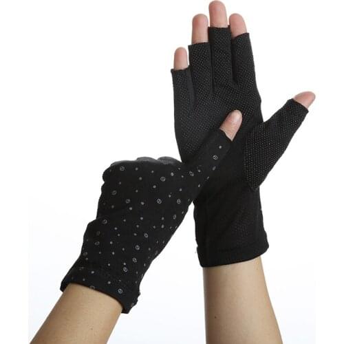 Women Spring Half Fingers Gloves Summer Stretch Thin Semi-Finger Driving Gloves Anti-Slip Sunscreen Anti-UV Fingerless Mittens