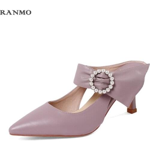 Womens Slippers Sandals High Heels Summer Pointed Slippers Pearl Buttons Design Party Shoes Casual Comfortable Slippers Leather