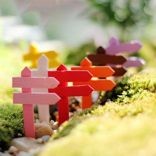 10PCS Wood Mini Colorful Road Sign Fairy Garden Home House Ornaments Miniatures Craft Micro Landscape Mini Figures Toys