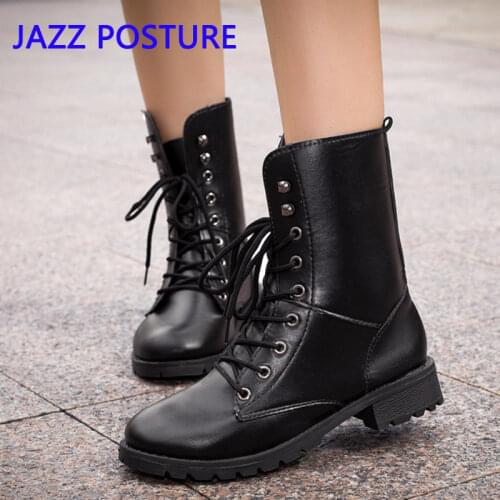 Hot 2020 new winter motorcycle boots Womens England and ankle boots Gothic punk low heel and ankle boots XL 42q161