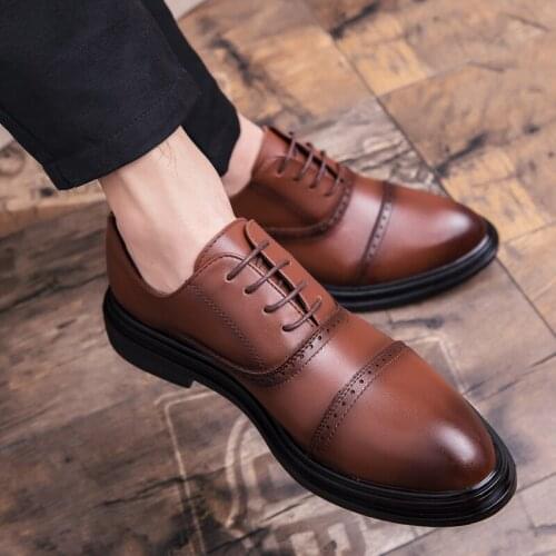 Men Dress Shoes Men Wedding Fashion Office Footwear High Quality Patent Leather Comfy Men Formal Shoes Brand Men Shoes