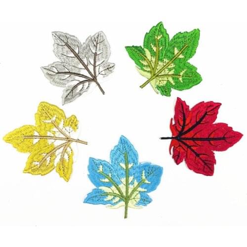 50pcs/Lot Maple Leaf Embroidery Patches Letters Clothing Decoration Accessories Diy Iron Heat Transfer Applique Iron on Patches