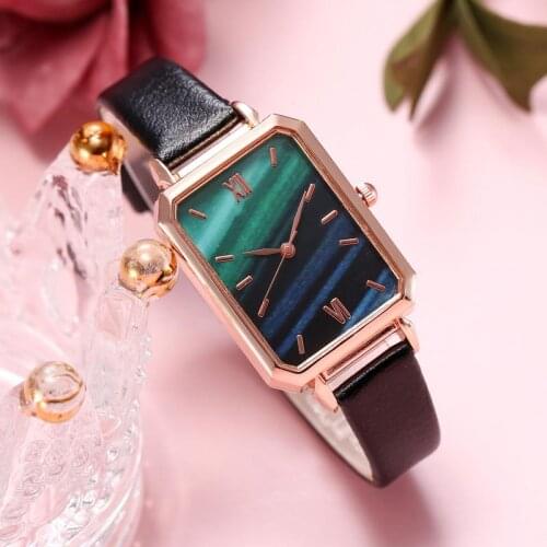 Women Casual Watches Square Dial Leather Strap Wristwatch Ladies Analog Quartz Watch Gift Fashion Glass Mirror Wrist Watch