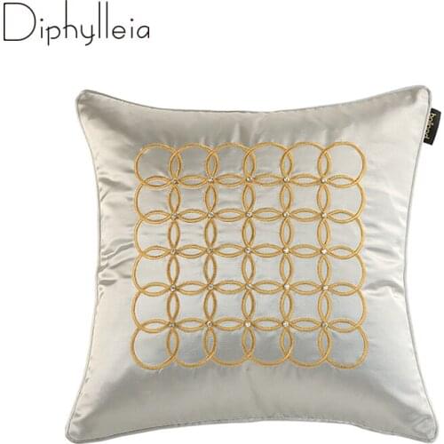 Diphylleia Classical European Luxury Cushion Cover Circles Rings Geometric Chain Embroidered Diamond Decorative Pillow Case Silk