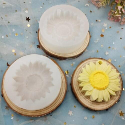Daisy Flower Silicone Scented Candle Mold DIY Aromatherapy Hanging Plaster Chocolate Soap Making Car Diffuser Stone Decoration