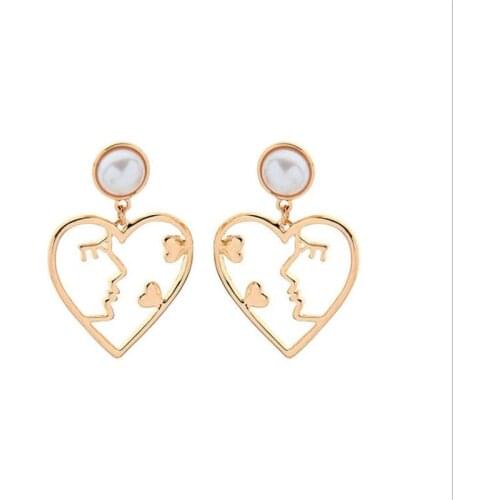 Korean Style Pearl Drop Earrings Hollow Out Heart-Shaped Girl Face Gold Earrings Fashion Women Party Jewelry