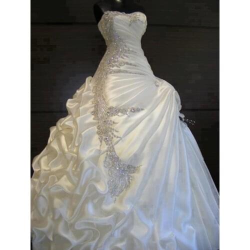 Real Photos 2019 Gorgeous A-line Ruffles Sweetheart Strapless Crystal Wedding Dresses Bridal Gown Beautiful stunning Bridal Dres