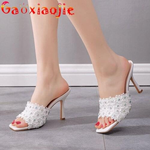 Sexy Peep Toe Sandals White Lace Hollow Out Flower Slippers Summer Women Square End Glitter Diamond Temperament Stiletto Shoes
