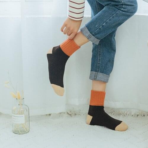 Wholesale New Autumn Winter Woman Thicken Toweling Soft Warm Patchwork Color Classic Retro Outing Sport Fashion Crew Tube Socks