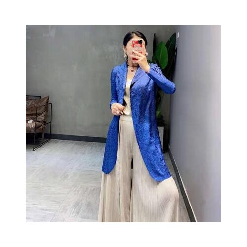 HOT SELLING Miyake Fold single button the long sleeve trench coat turn-down collar Jacquard long windbreaker IN STOCK