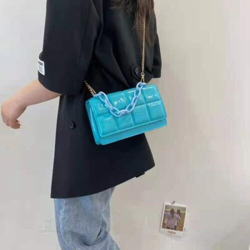 Female Baguette Handbags with Checker Pattern Printed Chain PU Leather Embossing Shoulder Underarm Bags for Shopping