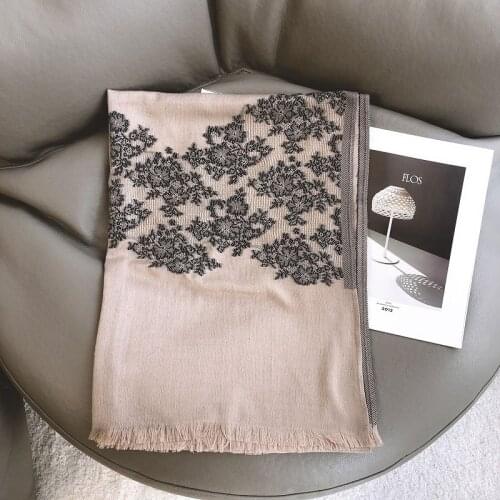 2021 Fashion Winter Spain Luxury Brand Viscose Scarf Lace Floral Fringe Hijab Shawls and Wraps Female Foulard Echarpe Designer