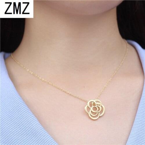 ZMZ 50pcs/lot 2019 Europe/US fashion hollow rose pendant lovely plant minimalist jewelry gift for girlfriend/mom party jewelry